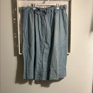 Casual Light Blue Button-Down Midi Skirt